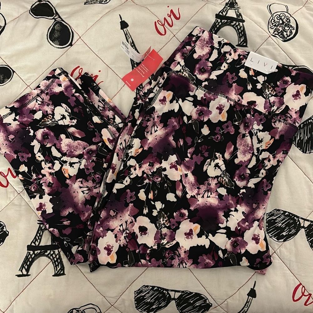 Livi multicolor capri leggings